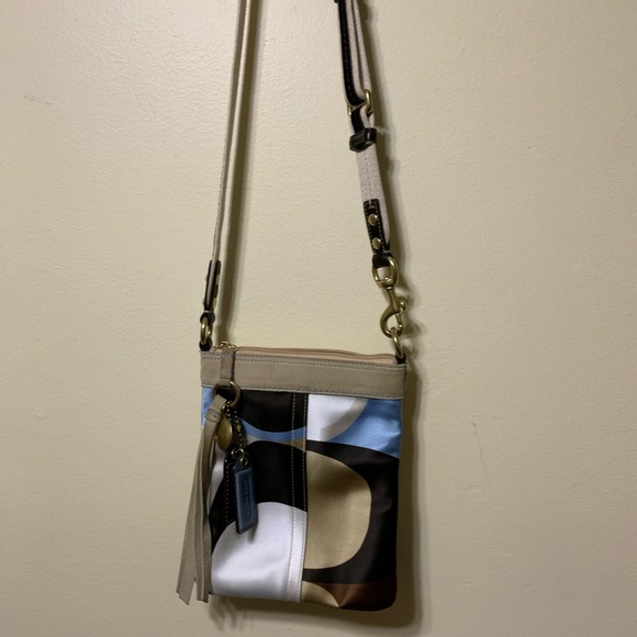 coach shoulder sling bag